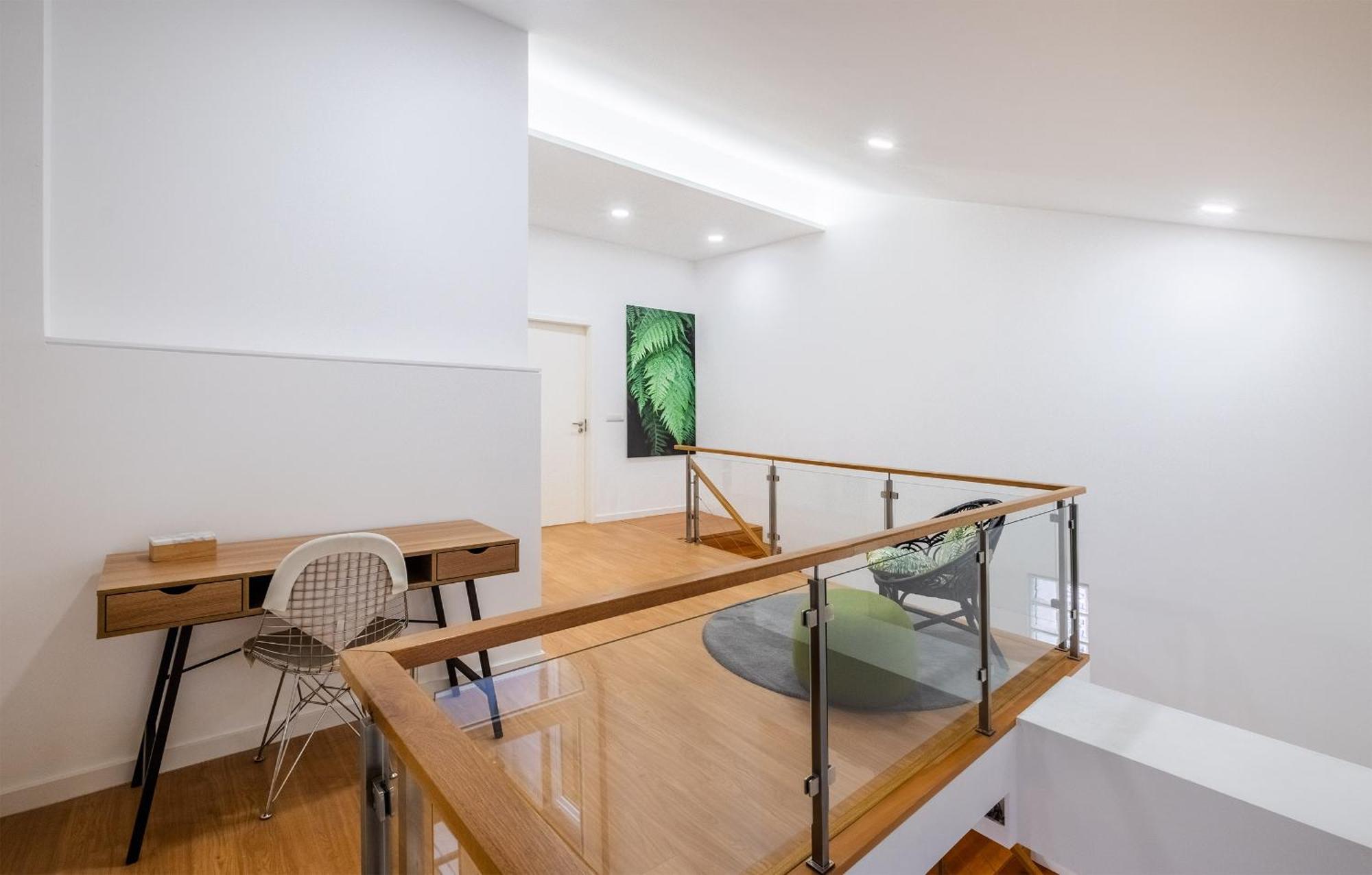 Ponta Delgada Flats - Host & Chill Apartment Luaran gambar