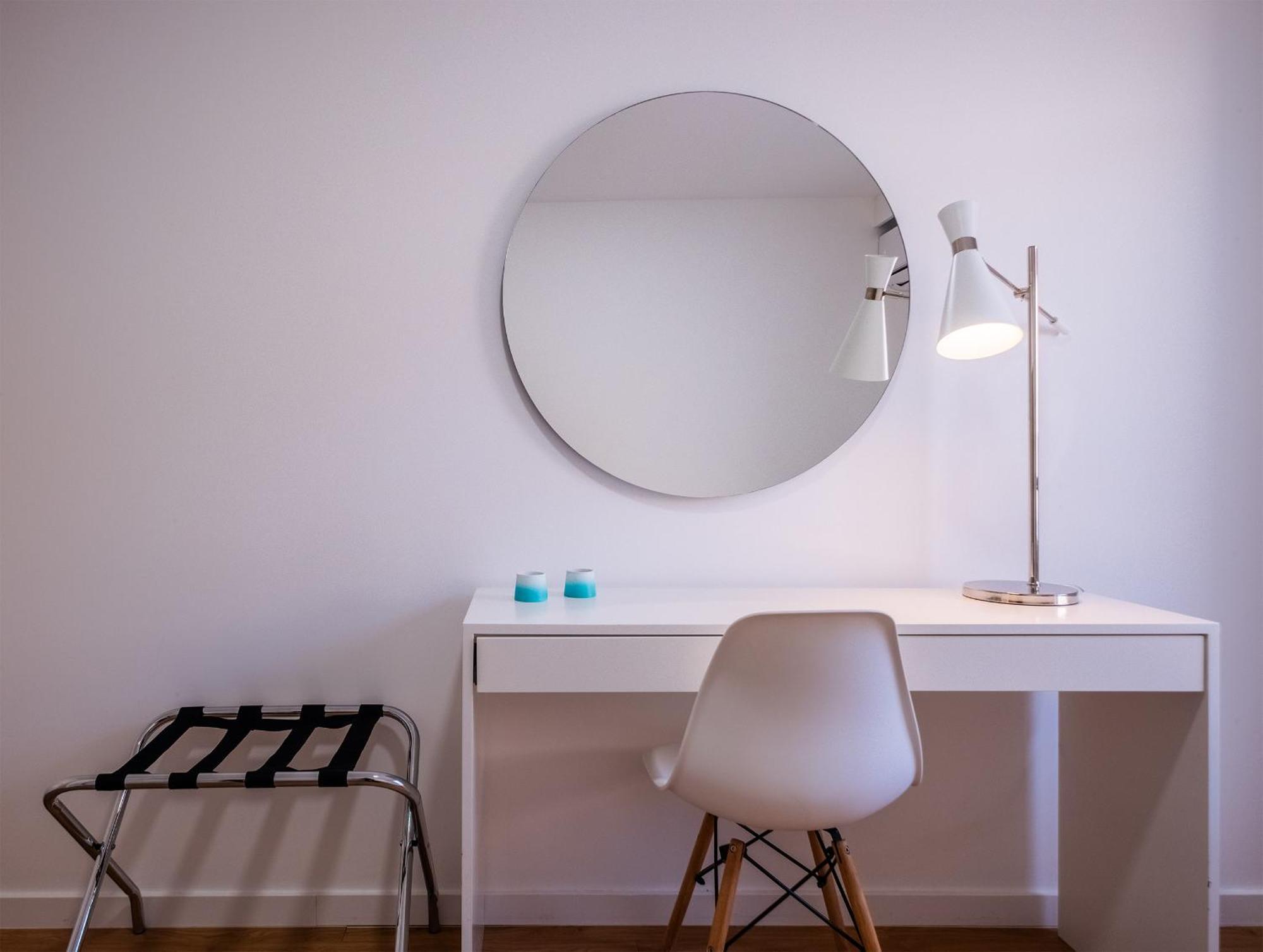 Ponta Delgada Flats - Host & Chill Apartment Luaran gambar